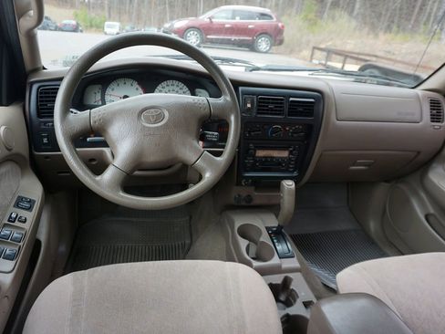 Used 2002 Toyota Tacoma PreRunner image 4