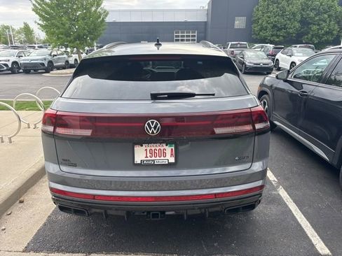 New 2026 Volkswagen Atlas Cross Sport SEL R-Line AWD/4WD image 4