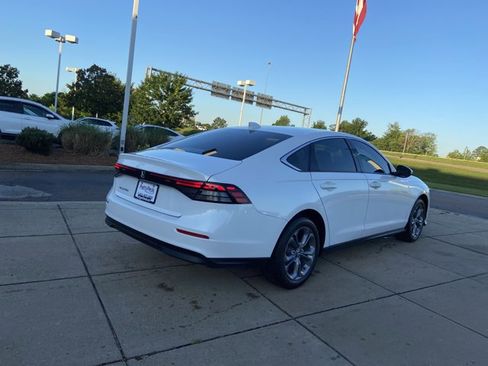 Used 2024 Honda Accord EX image 17