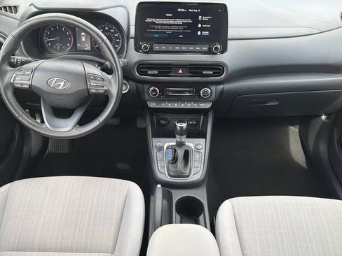 Used 2023 Hyundai Kona SEL w/ Convenience Package FWD image 9