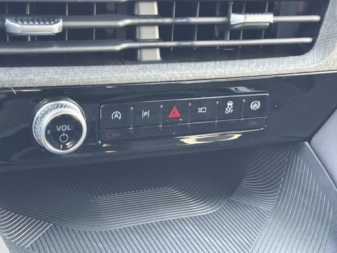 New 2026 Ford Explorer Platinum image 29