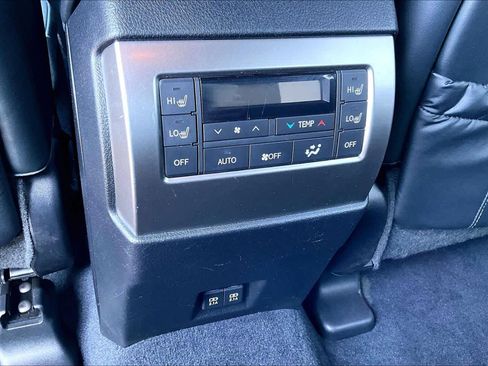 Certified 2023 Lexus GX 460 Luxury w/ Accessory Package AWD/4WD image 32