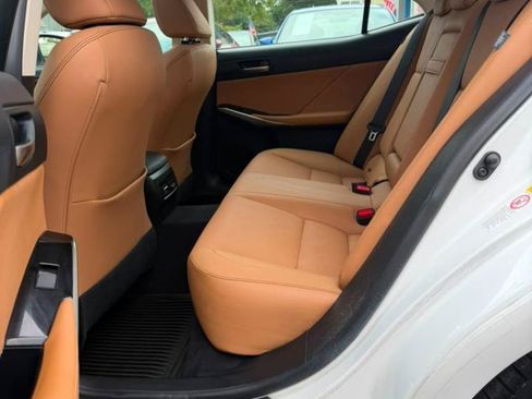 Used 2017 Lexus IS 300 AWD image 27