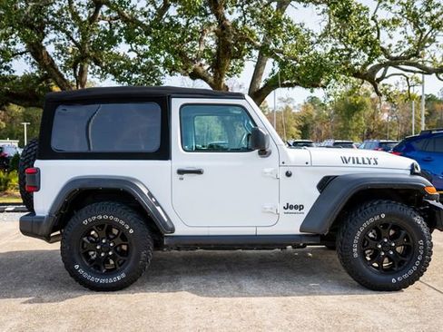 Used 2022 Jeep Wrangler Willys image 18