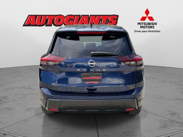 Used 2024 Nissan Rogue SV AWD/4WD image 5