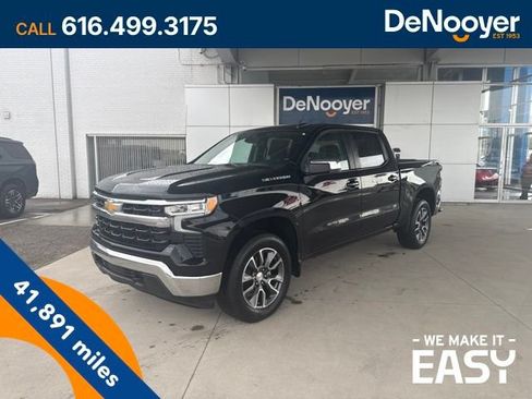 Used 2023 Chevrolet Silverado 1500 LT AWD/4WD image 1