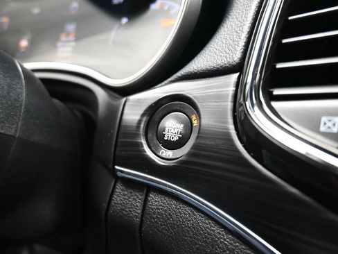 Used 2021 Jeep Grand Cherokee Limited image 23