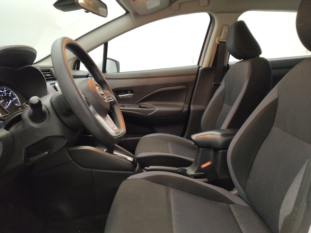Used 2025 Nissan Versa SV w/ Trunk Package FWD image 17