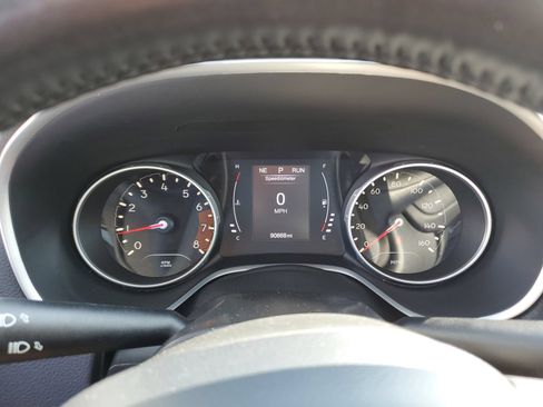 Used 2018 Jeep Compass Latitude AWD/4WD image 24