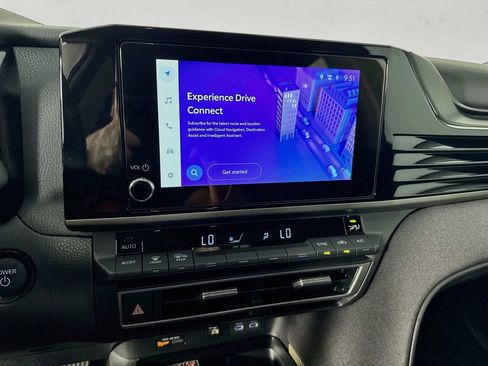 Used 2025 Toyota Camry LE FWD image 18