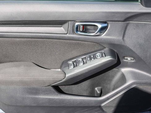 Used 2022 Honda Civic Sport image 21