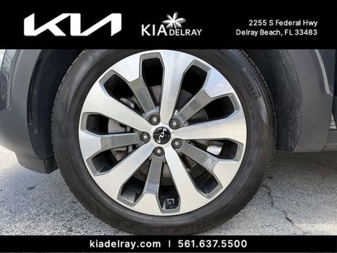 Used 2022 Kia Telluride S FWD image 35