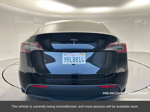 Used 2025 Tesla Model Y Long Range image 4