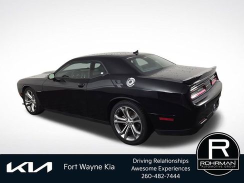 Used 2022 Dodge Challenger R/T RWD image 11