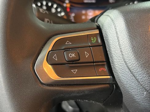 Used 2023 Jeep Compass Altitude image 14