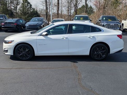 Used 2025 Chevrolet Malibu LT image 7