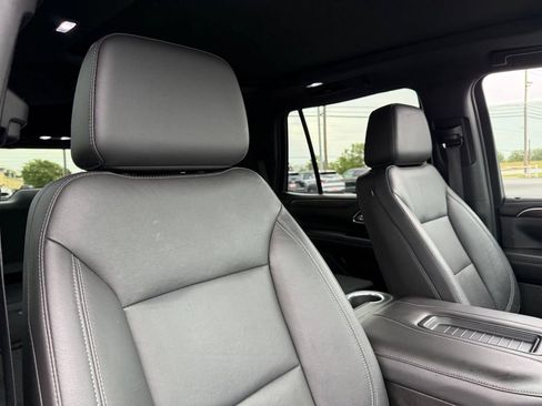 Used 2021 Chevrolet Tahoe LT w/ LT Signature Package RWD image 28