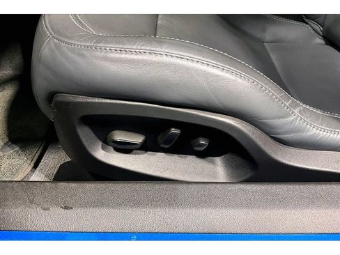 Used 2015 Chevrolet Corvette Z06 w/ 3LZ Preferred Equipment Group RWD image 25