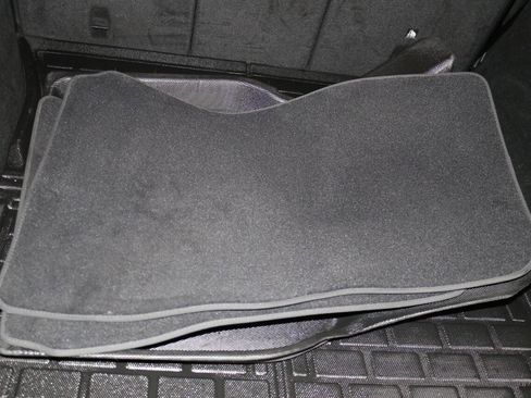 Used 2023 Tesla Model Y Performance image 74