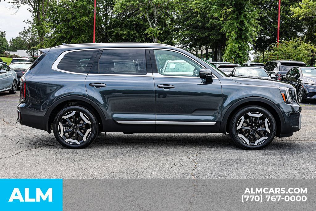 Used 2024 Kia Telluride EX FWD image 9