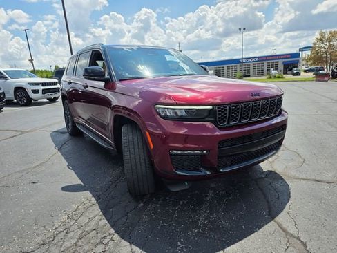 Used 2024 Jeep Grand Cherokee L Summit AWD/4WD image 12