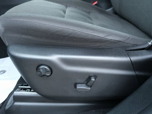 Used 2024 Dodge Durango GT image 24