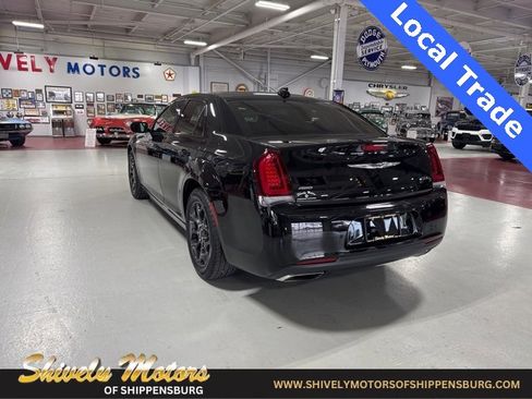 Used 2019 Chrysler 300 S w/ 300S Premium Group 2 image 3