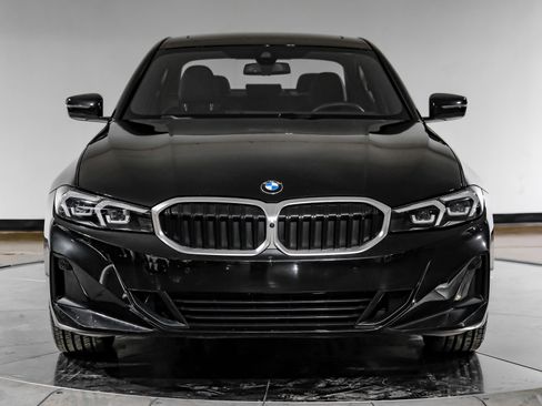 Used 2025 BMW 330i Sedan w/ Convenience Package RWD image 7