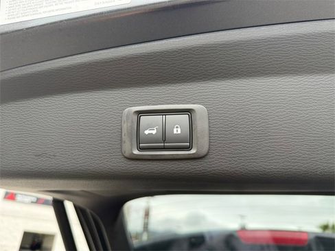 New 2025 Mitsubishi Outlander SEL image 10