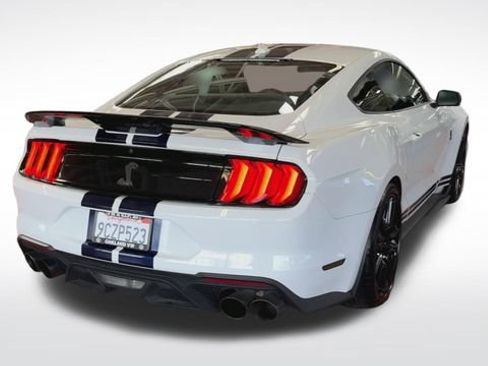 Used 2021 Ford Mustang Shelby GT500 w/ Technology Package RWD image 8