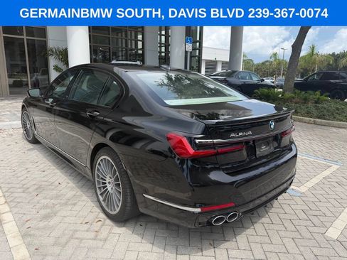 Used 2022 BMW ALPINA B7 xDrive AWD/4WD image 15