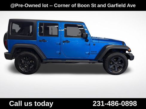 Used 2016 Jeep Wrangler Unlimited Sport w/ Mopar Black Appearance Group AWD/4WD image 6