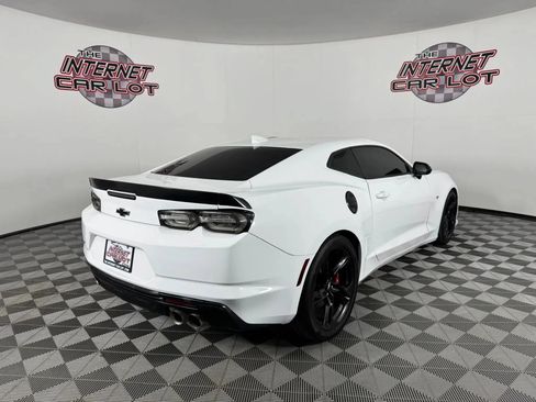Used 2022 Chevrolet Camaro SS RWD image 7