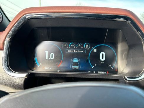 Certified 2023 Ford F150 Lariat w/ Equipment Group 502A High image 27