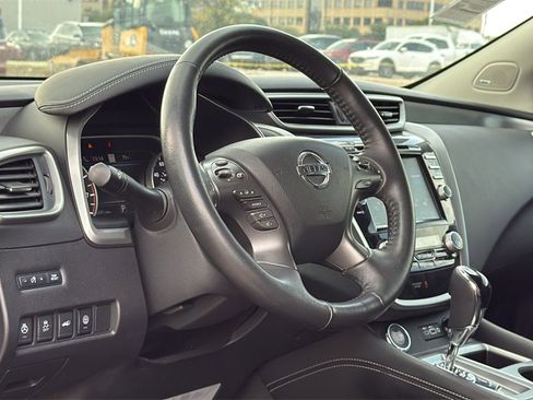 Used 2021 Nissan Murano SL w/ SL Moonroof Package image 11