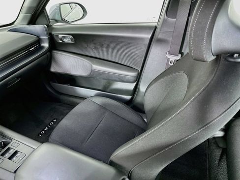 Used 2024 Hyundai Ioniq 6 SE RWD image 23