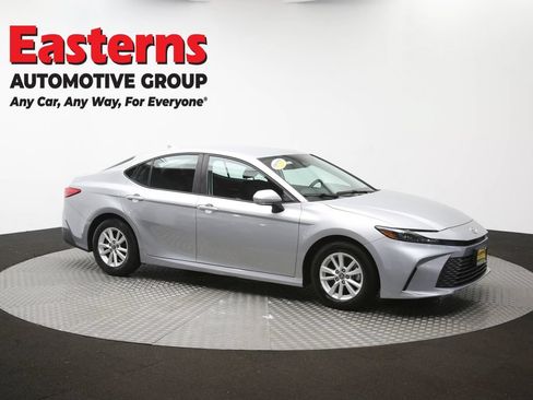 Used 2025 Toyota Camry LE FWD image 46