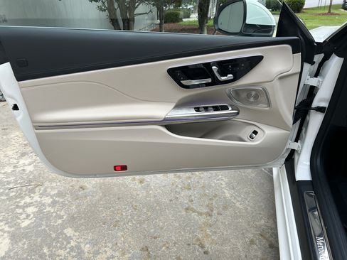 Certified 2025 Mercedes-Benz CLE 300 4MATIC Cabriolet image 28