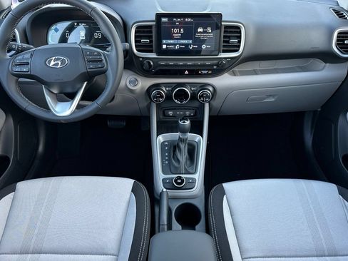 Used 2026 Hyundai Venue SEL FWD image 12