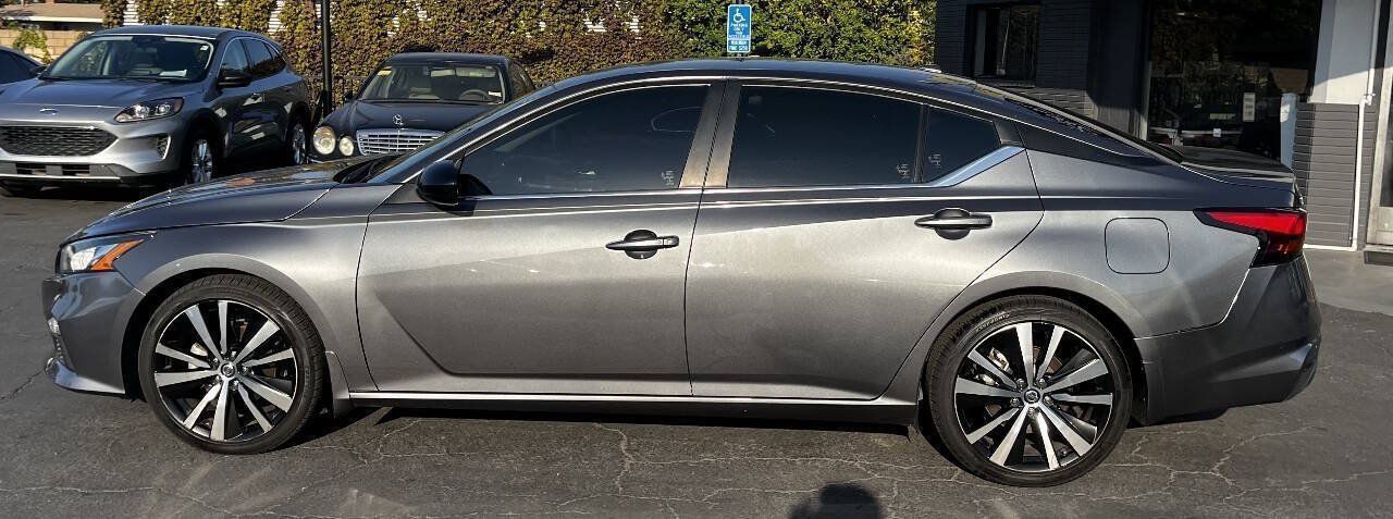 Used 2021 Nissan Altima 2.5 SR FWD image 10