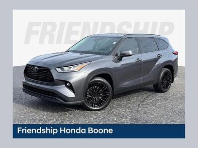 Used 2020 Toyota Highlander XLE