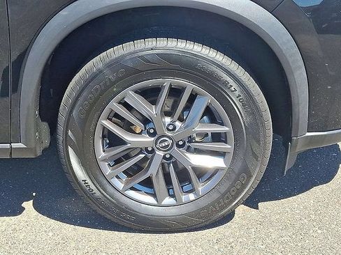 Used 2024 Nissan Rogue S AWD/4WD image 8