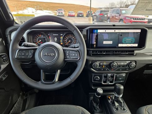 New 2026 Jeep Gladiator Sport AWD/4WD image 15