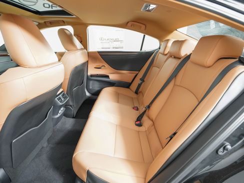 New 2025 Lexus ES 350 w/ Premium Package image 11