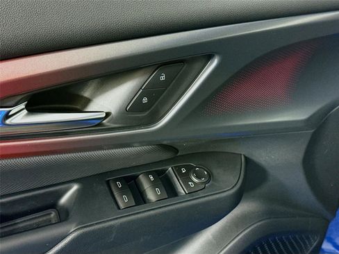 New 2026 Chevrolet Equinox EV RS image 13