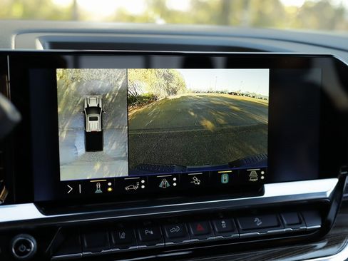 Used 2026 Chevrolet Silverado 2500 LT w/ Trail Boss Package image 16