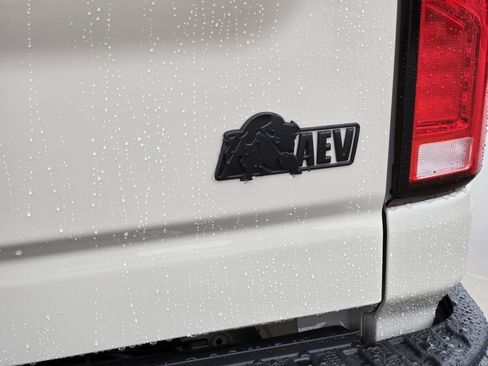 New 2026 Chevrolet Silverado 2500 ZR2 w/ ZR2 Bison Edition AWD/4WD image 5