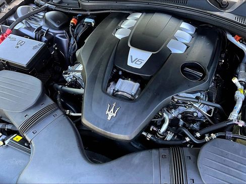 Used 2022 Maserati Ghibli GT image 45