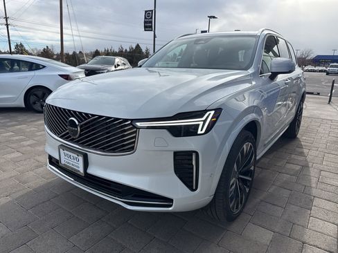 New 2026 Volvo XC90 B6 Plus w/ Protection Package Premier image 3