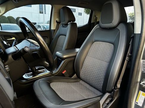 Used 2022 Chevrolet Colorado Z71 image 24